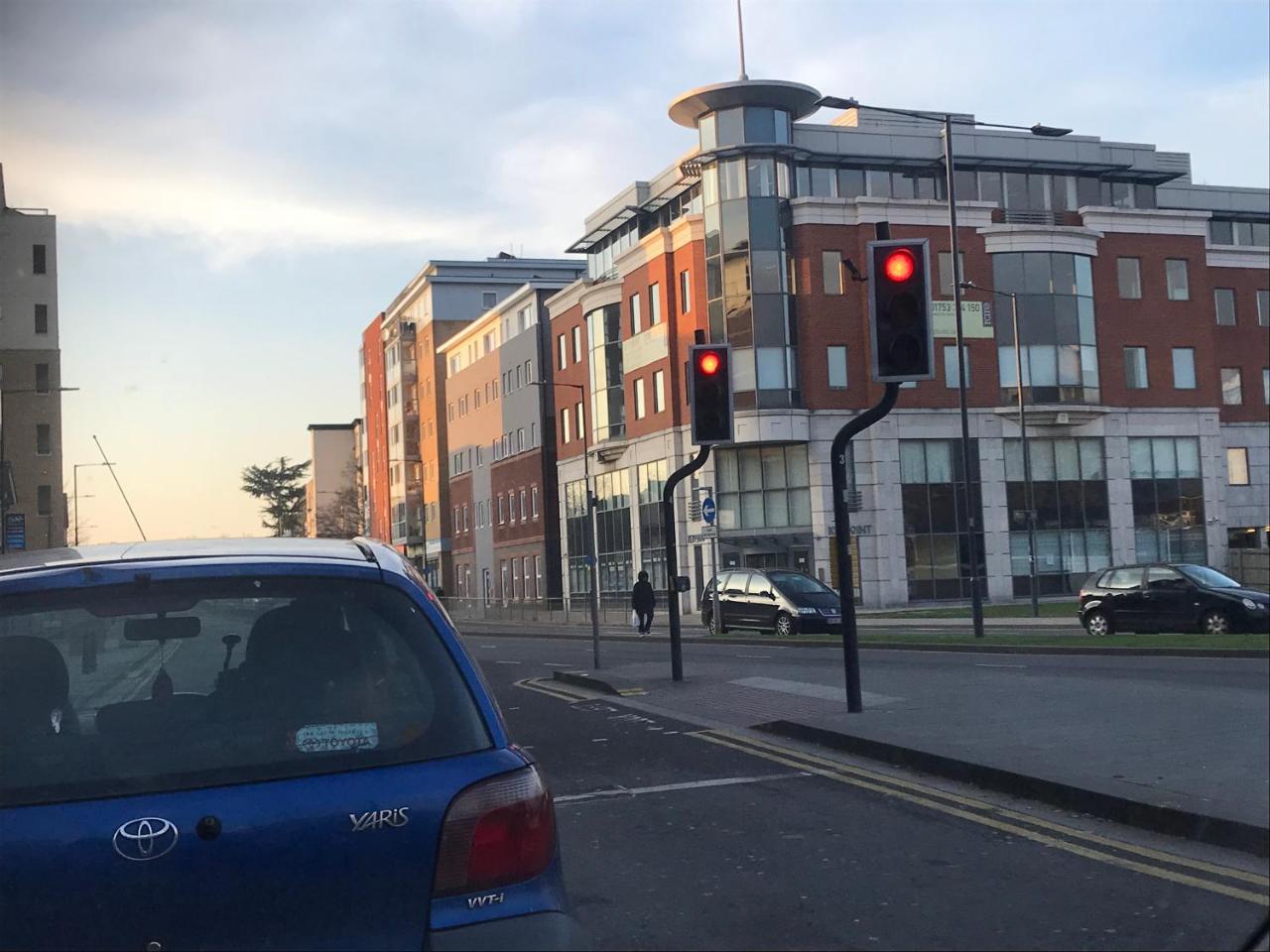 Easystay Slough Central Free Parking Eksteriør bilde