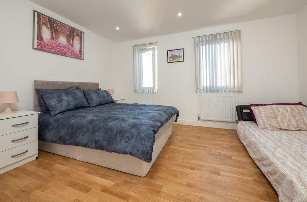 Easystay Slough Central Free Parking Eksteriør bilde